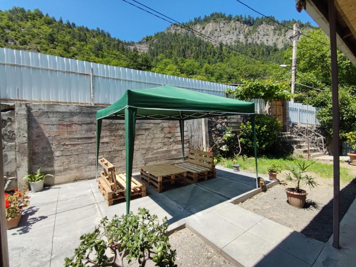 Ati Mta - Eco Hostel Bordžomi Exteriér fotografie